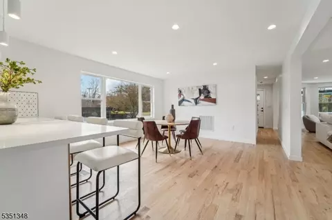 295 Ratzer Rd, Wayne, NJ 07470 photo 14