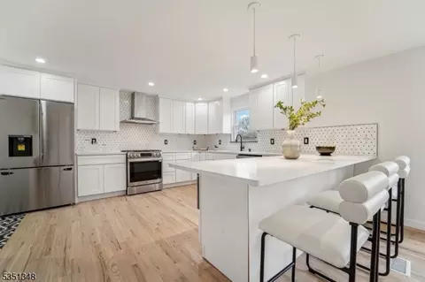 295 Ratzer Rd, Wayne, NJ 07470 photo 11