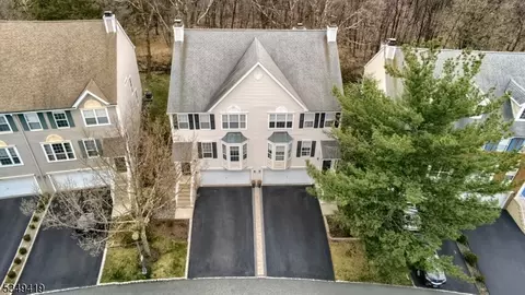 111 Warbler Dr, Wayne, NJ 07470 photo 3