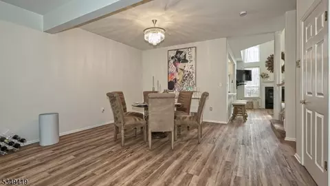 111 Warbler Dr, Wayne, NJ 07470 photo 8