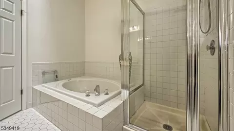 111 Warbler Dr, Wayne, NJ 07470 photo 20