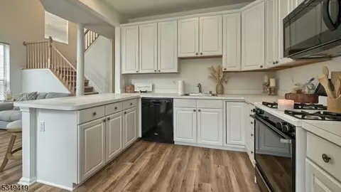 111 Warbler Dr, Wayne, NJ 07470 photo 12