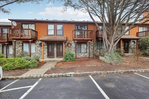 13 Brookside Hts # H, Wanaque, NJ 07465