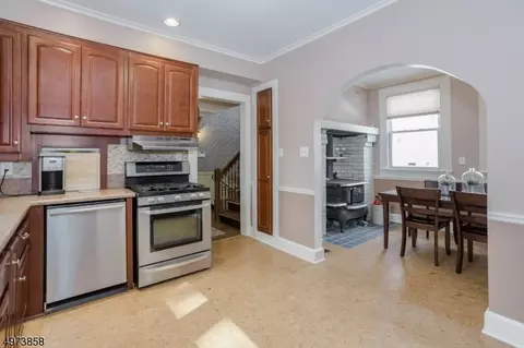 500 Berkeley Ave, City Of Orange, NJ 07050 photo 13