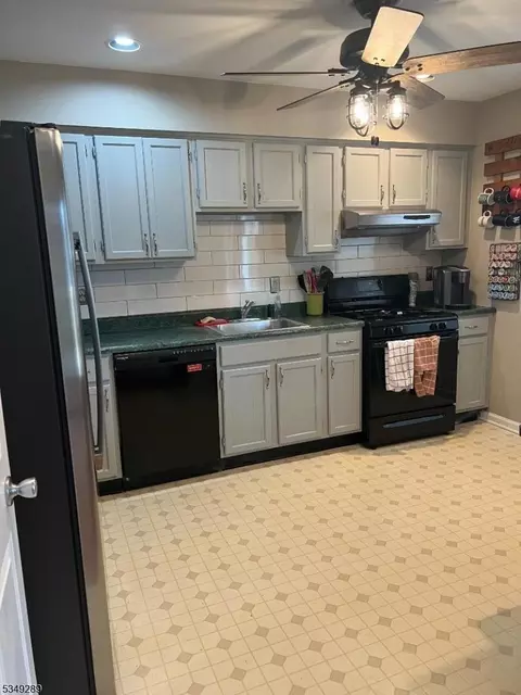 255 Harvard Dr, Hackettstown, NJ 07840 photo 8