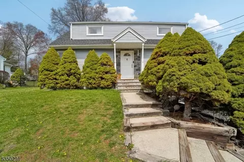 33 Evelyn Ter, Wayne, NJ 07470