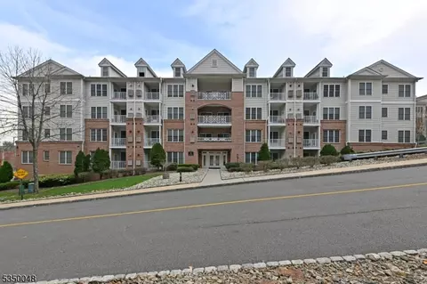 8117 Sanctuary Blvd #8117, Riverdale, NJ 07457