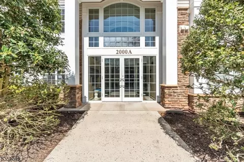 2204 Conrad Way #2204, Somerset, NJ 08873