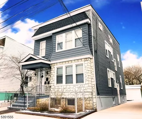 490 S 20th St, Newark, NJ 07103