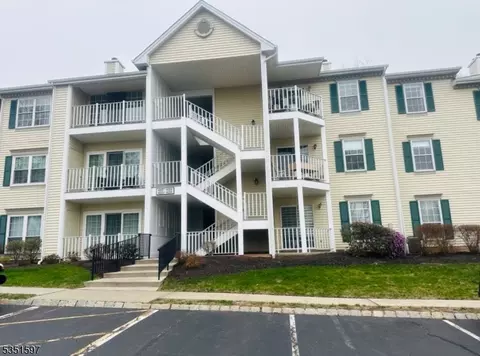 4003 Crawford Ct, Bridgewater, NJ 08807