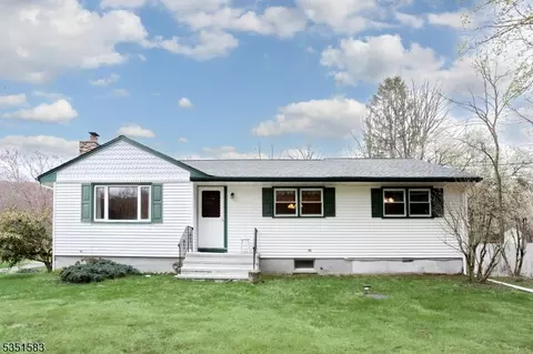480 Stonetown Rd, Ringwood, NJ 07456