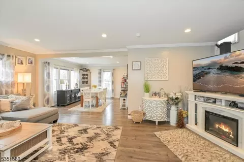 43 Alps Rd, Wayne, NJ 07470 photo 8