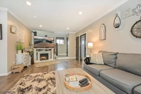43 Alps Rd, Wayne, NJ 07470 photo 6