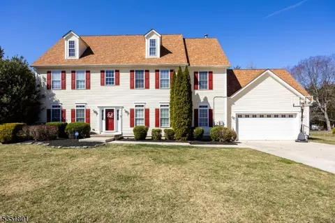970 Venezia Ave, Vineland, NJ 08361
