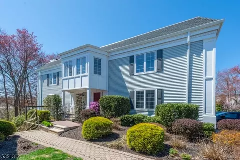 175 Terrace Dr, Chatham Twp, NJ 07928