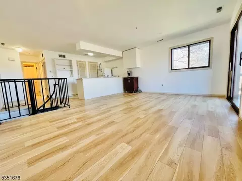 2 Sunrise Dr #7, Vernon, NJ 07462
