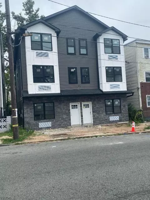 167 Temple St, Paterson, NJ 07522