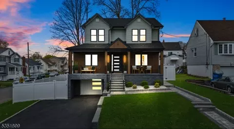 37 Highview Dr, Woodland Park, NJ 07424