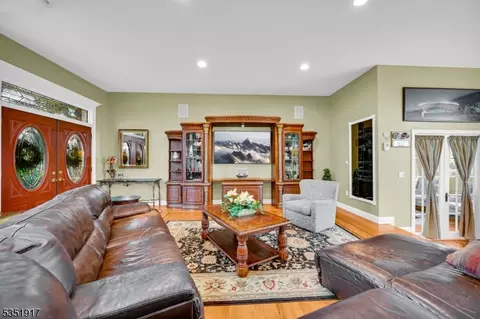21 Fairmount Rd, Wayne, NJ 07470 photo 5