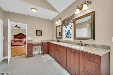 21 Fairmount Rd, Wayne, NJ 07470 photo 33