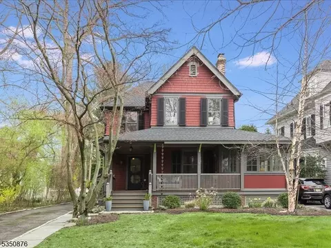 47 Lincoln St, Glen Ridge, NJ 07028