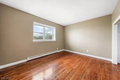 711 18th St #M, Union City, NJ 07087