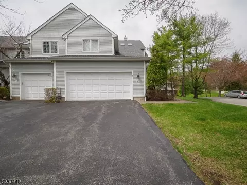 17 Barge Ct, Montville, NJ 07045