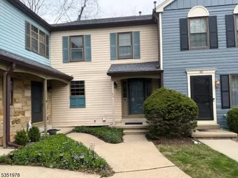 44 Wood Duck Ct, Hackettstown, NJ 07840