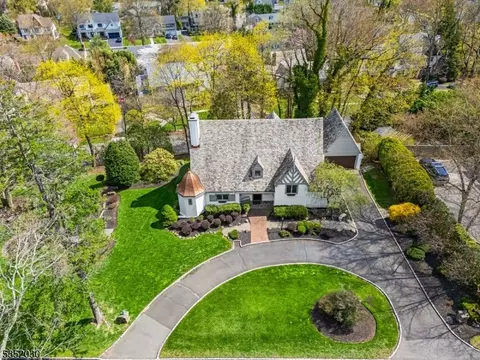 460 Hillside Ave, Westfield, NJ 07090