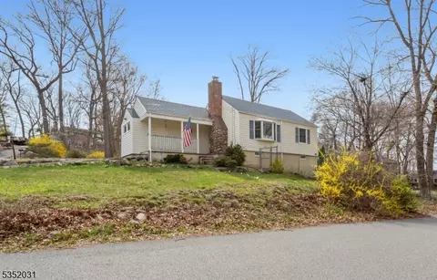 12 Woodland Ave, Denville, NJ 07834
