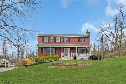 47 Courtland Dr, Wantage, NJ 07461