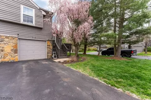 2 Brookline Ct # A, Princeton, NJ 08540