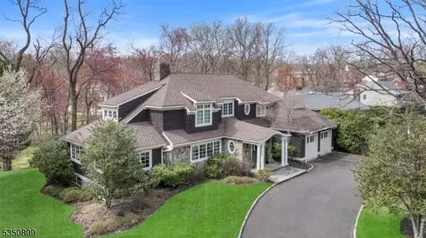 293 Lupine Way, Millburn Twp, NJ 07078
