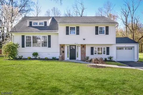 55 Walton Ave, New Providence, NJ 07974