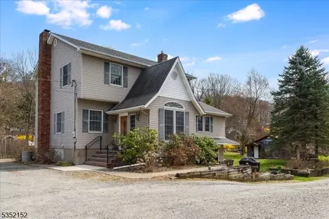 73 B Fayson Lakes Rd, Kinnelon, NJ 07405