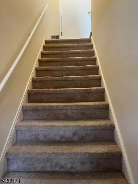 1304 Normandy Ct #1304, Flemington, NJ 08822