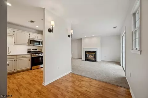 284 Potomac Dr, Basking Ridge, NJ 07920 photo 8