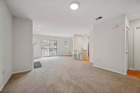 284 Potomac Dr, Basking Ridge, NJ 07920 photo 11