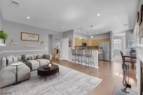 66 Saxton Dr, Hackettstown, NJ 07840 photo 18