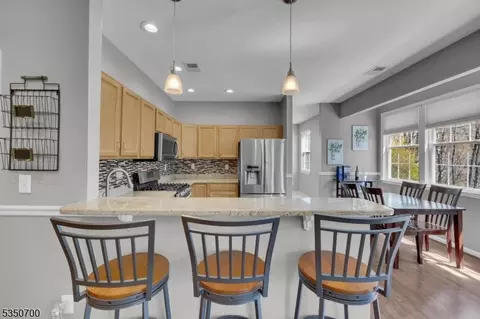 66 Saxton Dr, Hackettstown, NJ 07840 photo 20