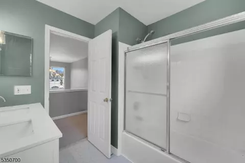 66 Saxton Dr, Hackettstown, NJ 07840 photo 33