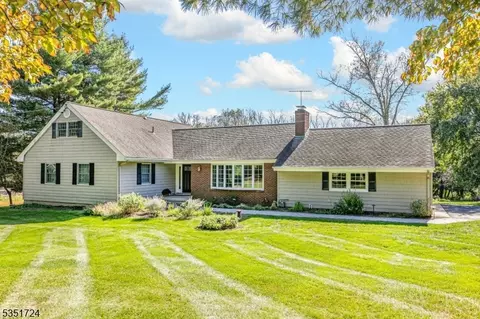 161 Orchard Rd, Skillman, NJ 08558