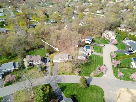 42 Manchester Way, Pine Brook, NJ 07058