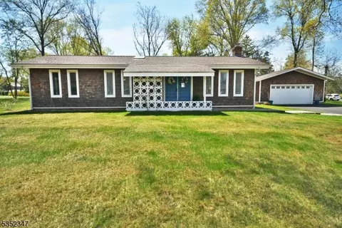 1746 W Circle Dr, Martinsville, NJ 08836
