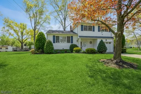 4 English Ct, Bridgewater, NJ 08807