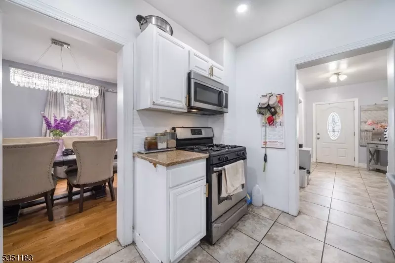  704 Clark St, Linden, NJ 07036 photo 9