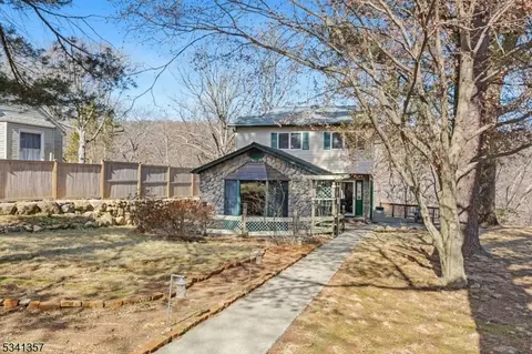 3 Lakeside Ave, Butler, NJ 07405