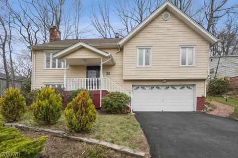 33 Laurie Rd, Landing, NJ 07850