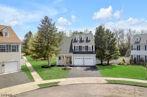 1 Champlain Way, Franklin Twp, NJ 08823