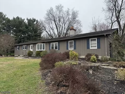 125 Valley Station Rd, Asbury, NJ 08802